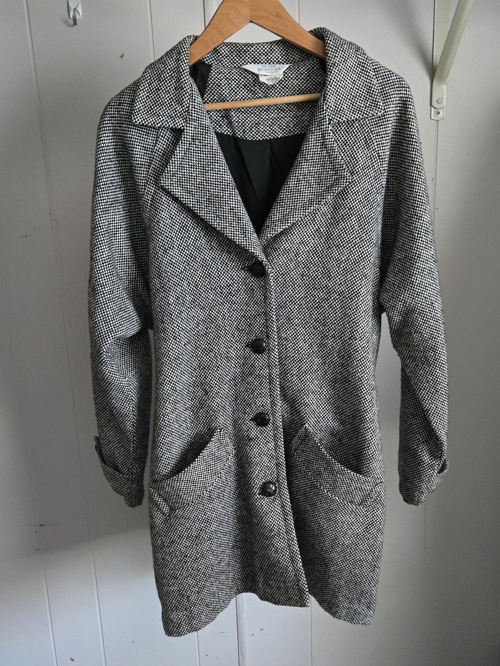Women's Vintagr Black & White Textured Coat M